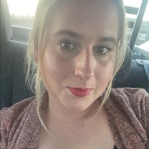 Meet your Posher, Whitney